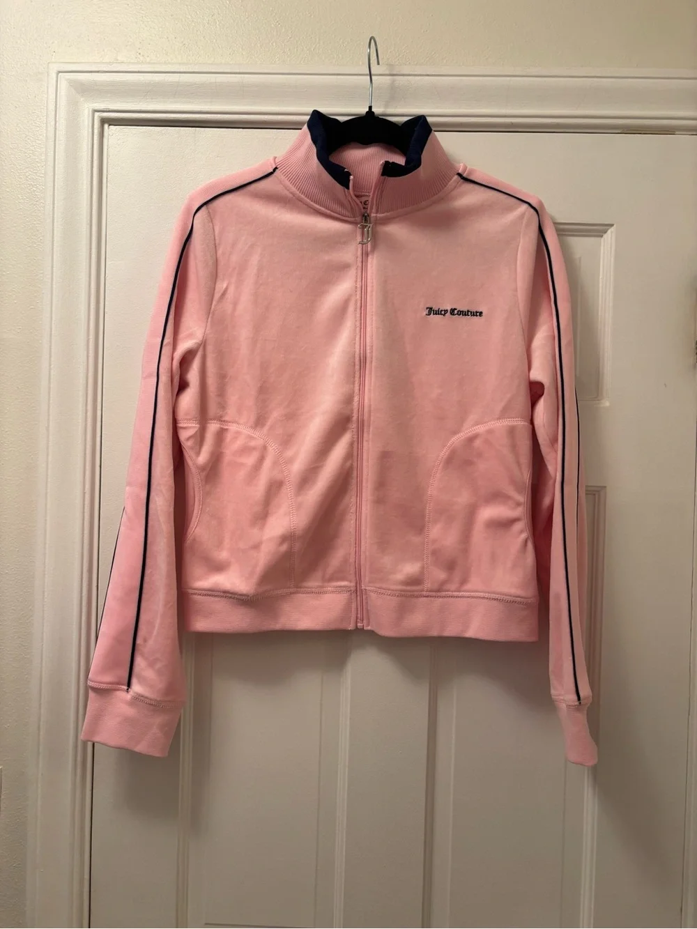 Pickleball Lovers Juicy Couture Pink Velour Zip Jacket with Navy Trim Size Large